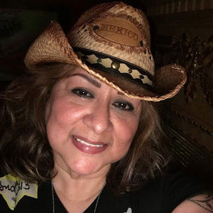 Meet your Posher, Maria